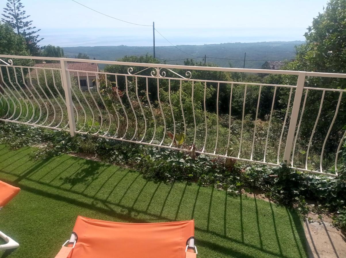 Appartement A Caserella entièrement rénové avec terrasse et vue panoramique sur mer Valle-di-Campoloro Exterior foto